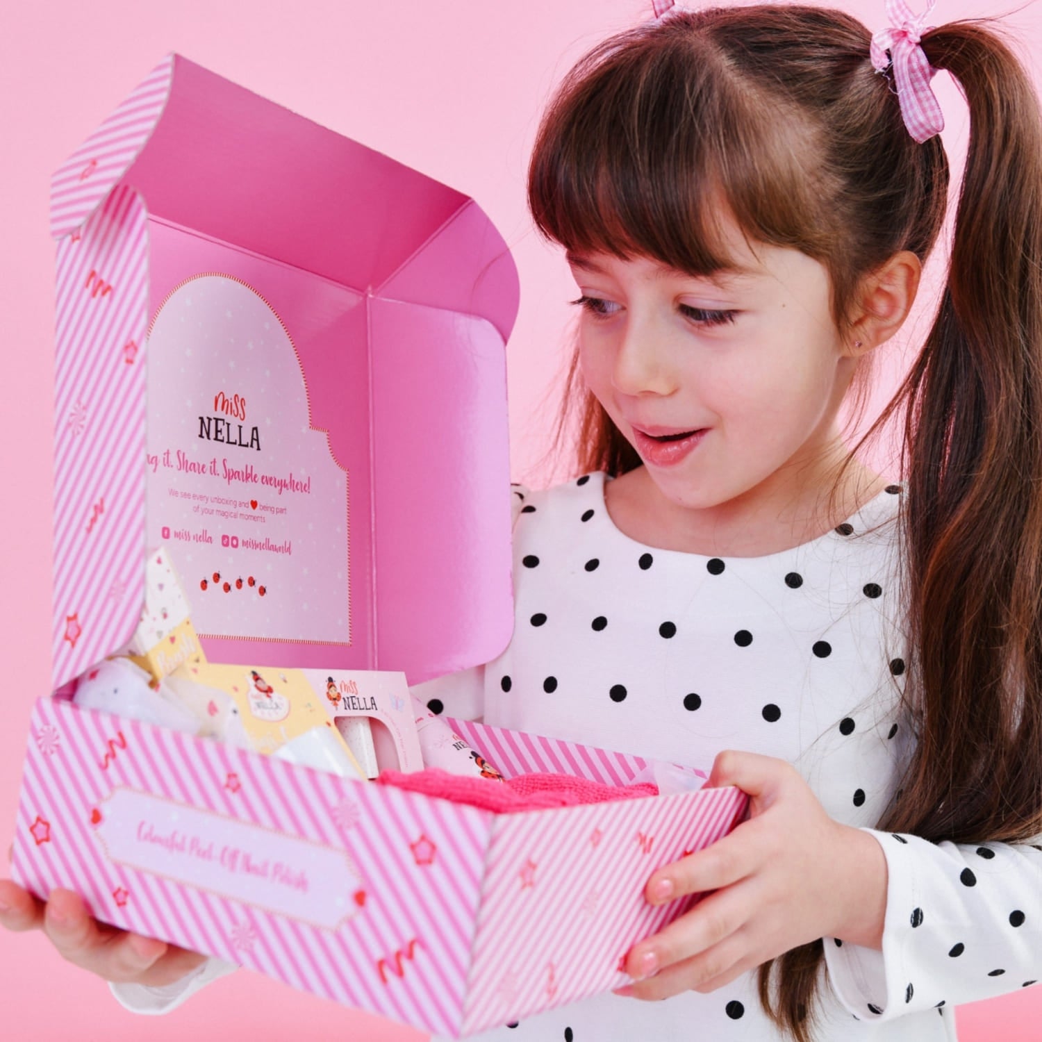 Miss Nella Gift Box