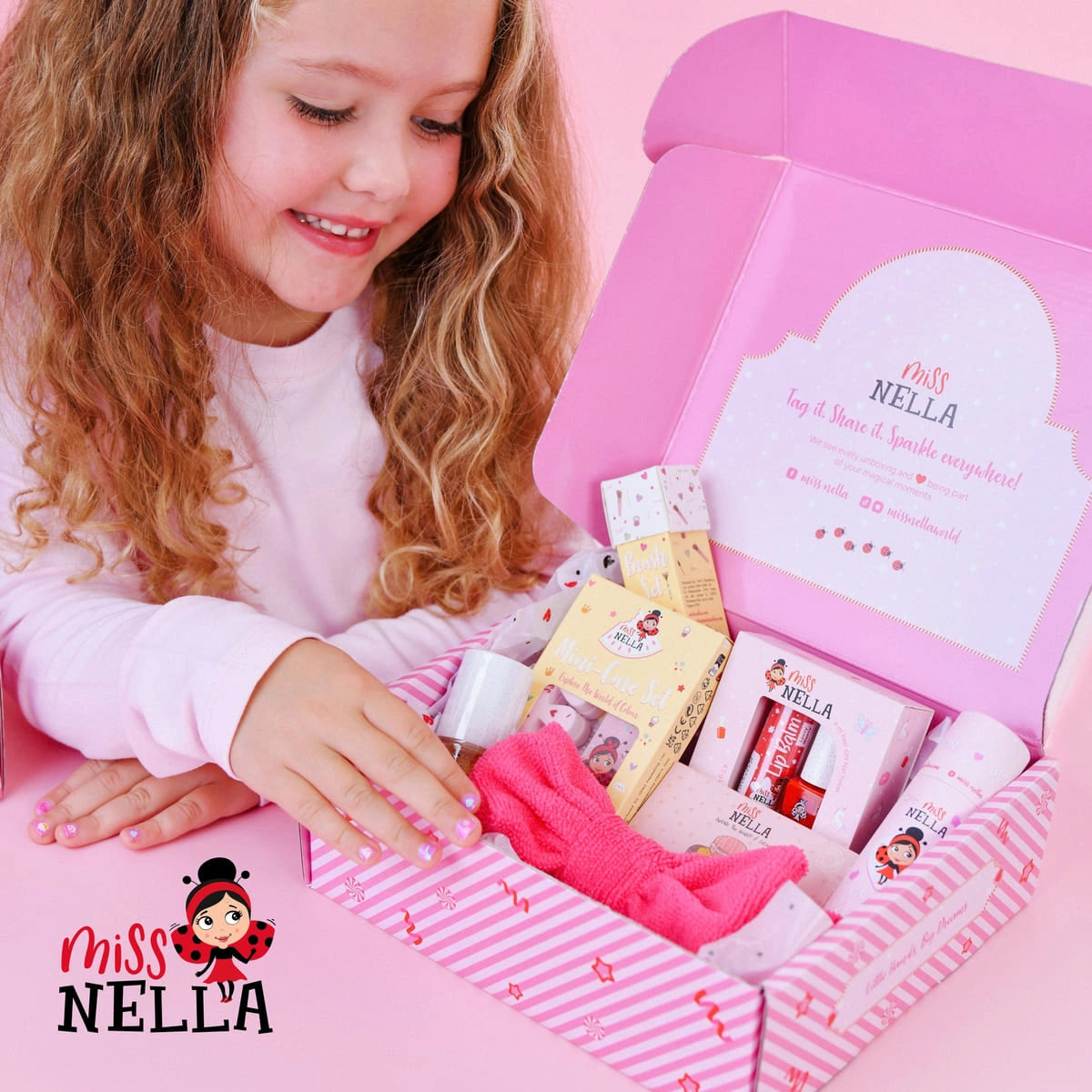 Miss Nella Gift Box