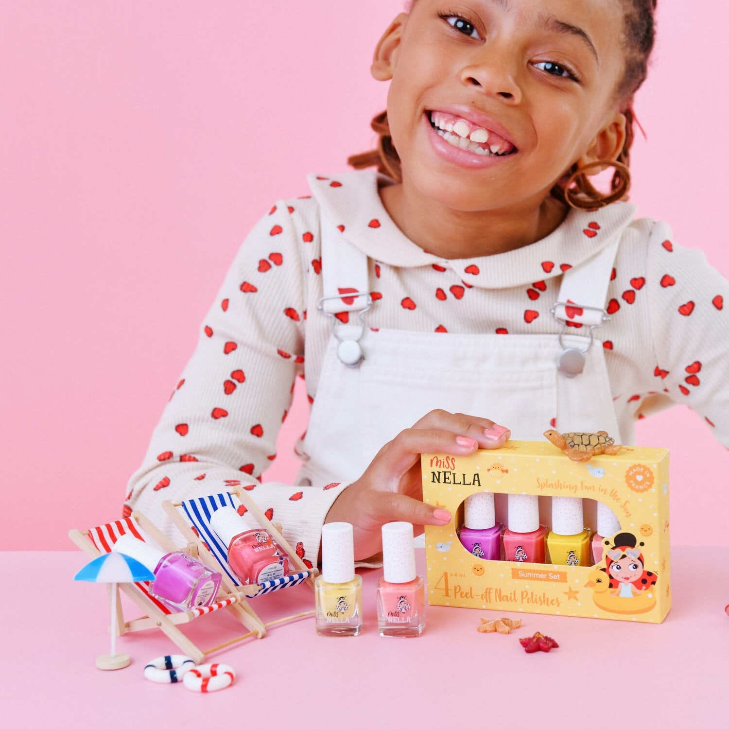 Explore the World of Color: Nail Polish 4 Packs